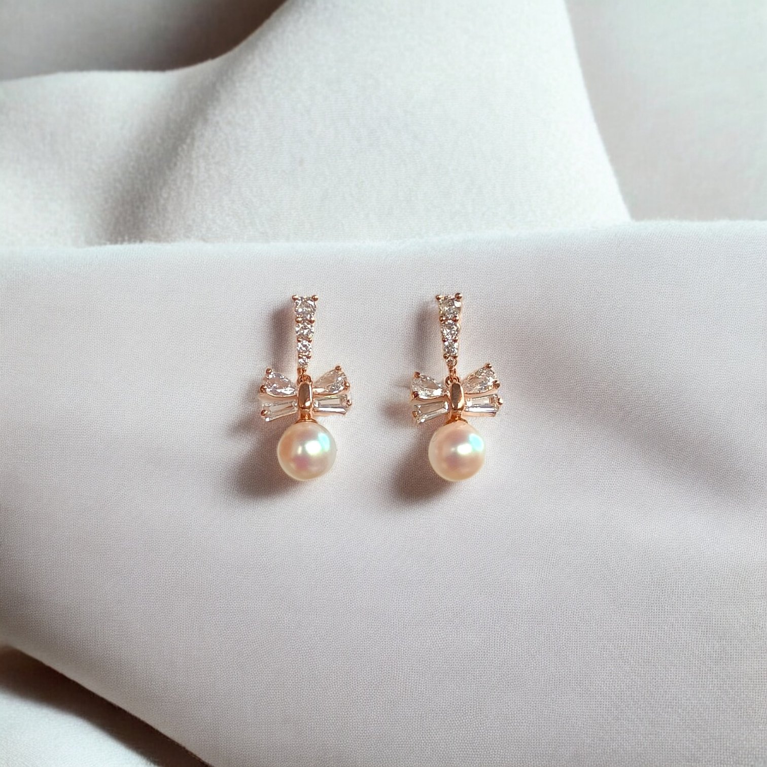 Pearl Ribbon Bow Drops